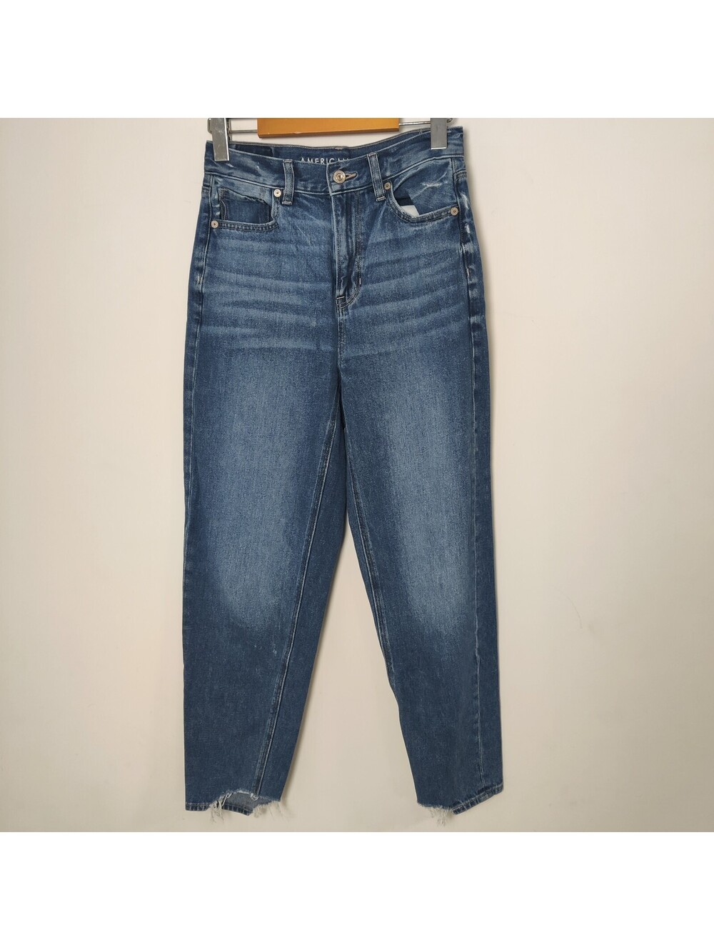 American Eagle High Rise Raw Hem Mom Jeans Medium Wash Denim Pants US 0